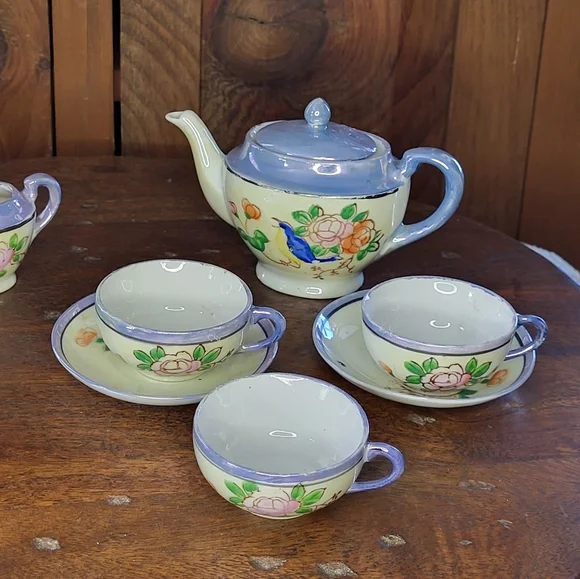 Hand-Painted Floral Luster Ware Tea Set in Lavender and Cream - Picture 11 of 12